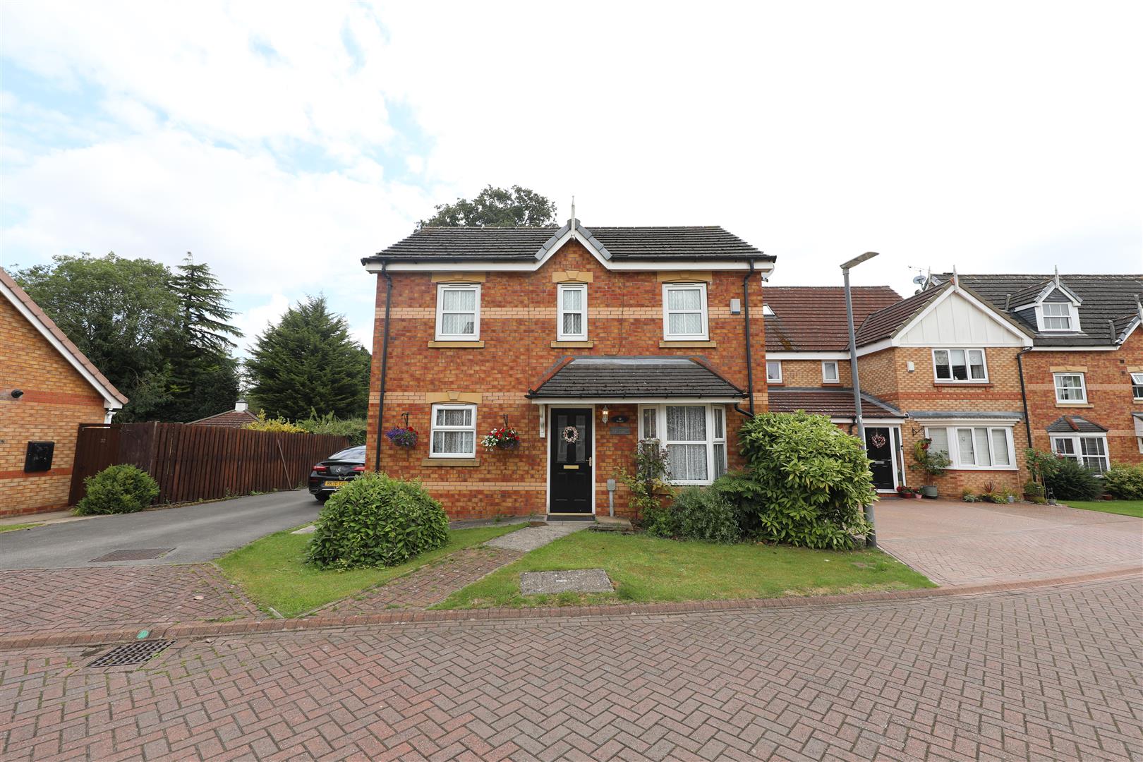 Property & Houses for Sale & Let in Hull Symonds & Greenham